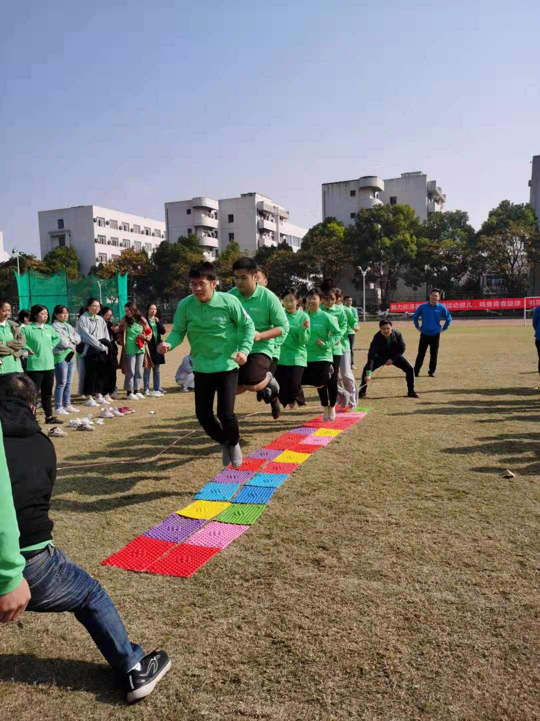 1574075348461764.jpg 橙跳.jpg